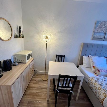 Studio Situe A 5 Min Du Chateau De Versailles Et Stationnement Gratuit Buitenkant foto