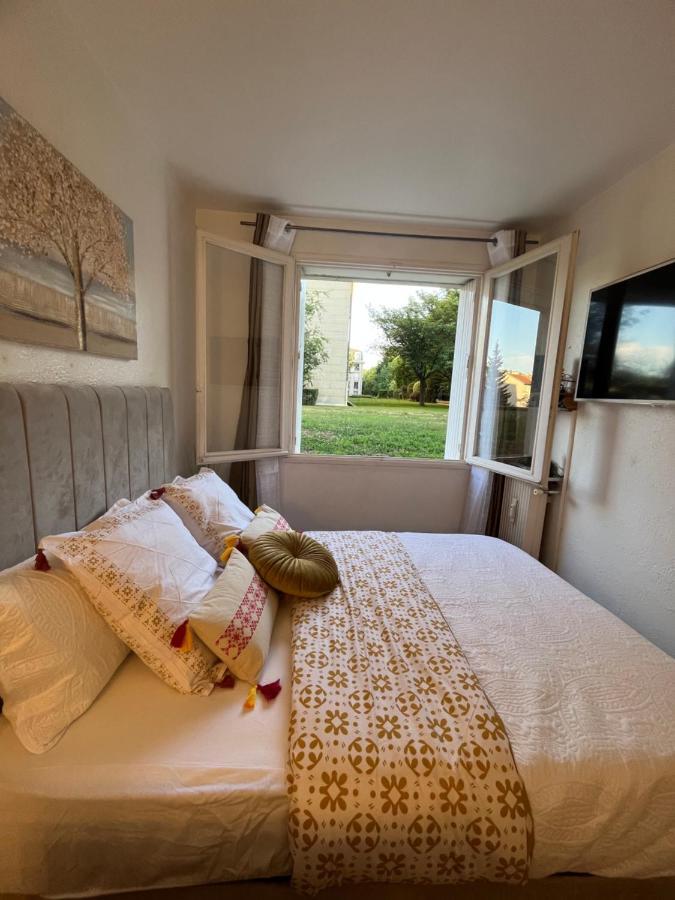 Studio Situe A 5 Min Du Chateau De Versailles Et Stationnement Gratuit Buitenkant foto